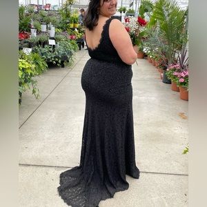 Shop twirl Johnathon Kayne prom dress!